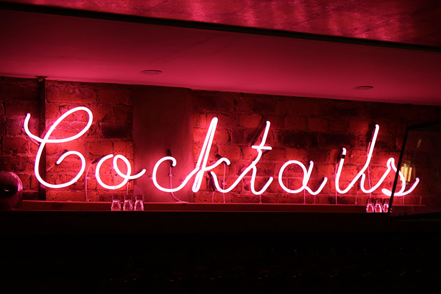 Neon cocktail sign