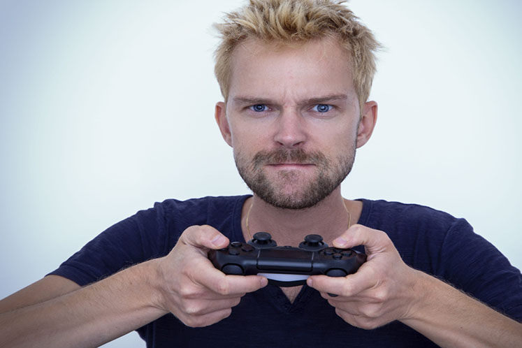 Frustrated Gamer with other people's gaming advantages